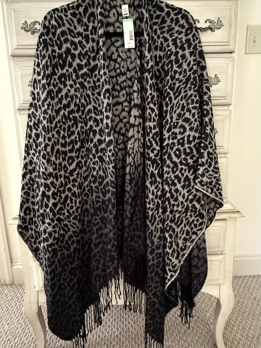 NWT Leopard Print Fringe Shawl Cape - Black & Gray